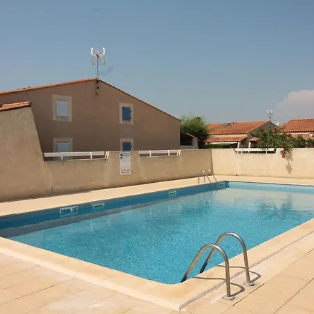 Pavillon Avec Piscine Commune A 500m De La
